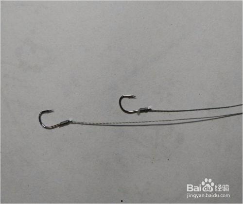 绑双鱼钩的方法视频,轻松掌握钓鱼技巧